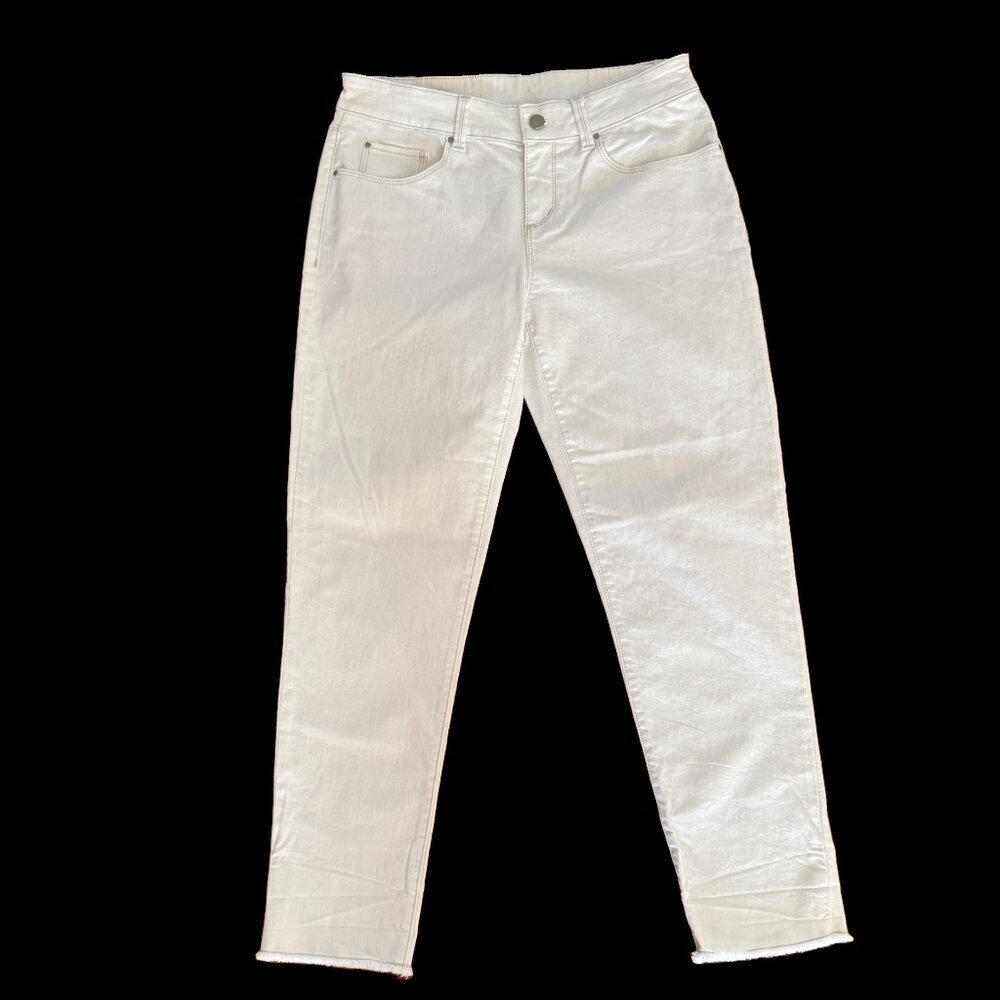 NWT Ann Taylor Modern Slim Fit Boyfriend White Jean Frayed Cuff Size 4